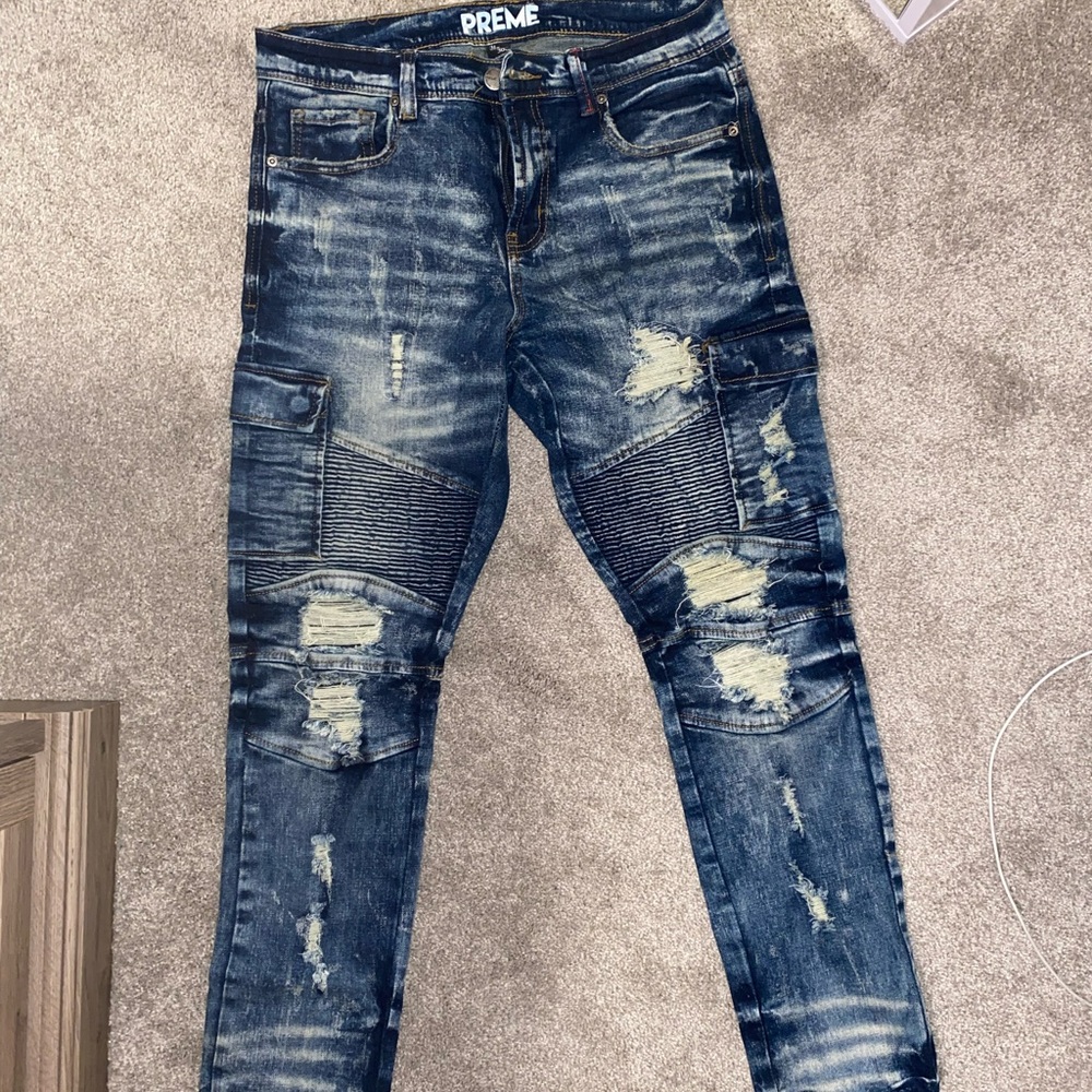 New with out tags, 31x30 Mens Buckle Preme Skinny Stretch Jean